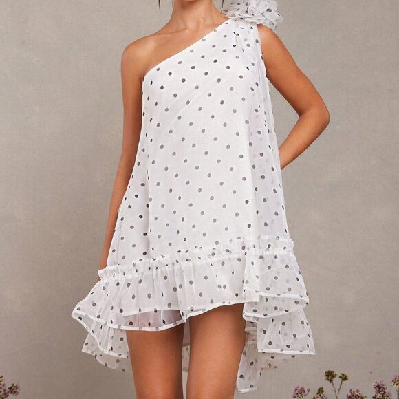 White Elegant Women's Polka Dot Off Shoulder Dress With Detachable Flower - Picture 4 of 5